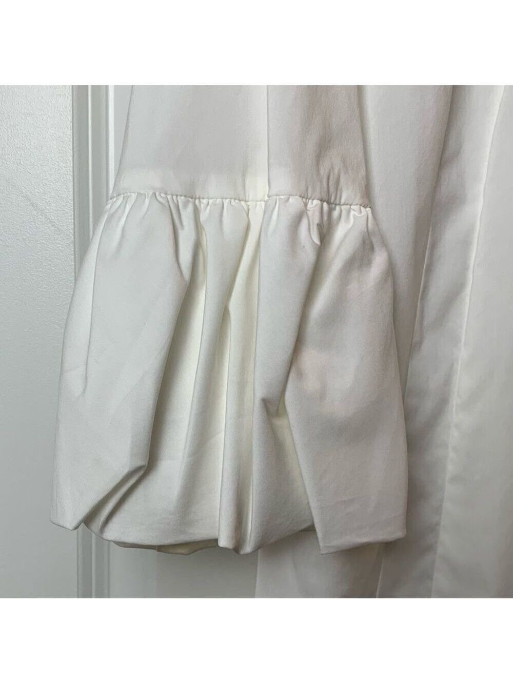 BCBG Maxazria White 3/4 Sleeve Button-Down with Ruffles Sleeves Size Large - Picture 4 of 9